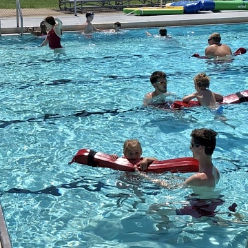 <strong>Swimming Lessons</strong>